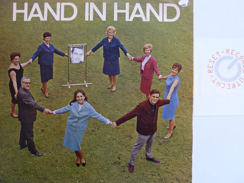 Various artists - Hand in Hand (8 gouden favorieten voor het eerst op een plaat)
